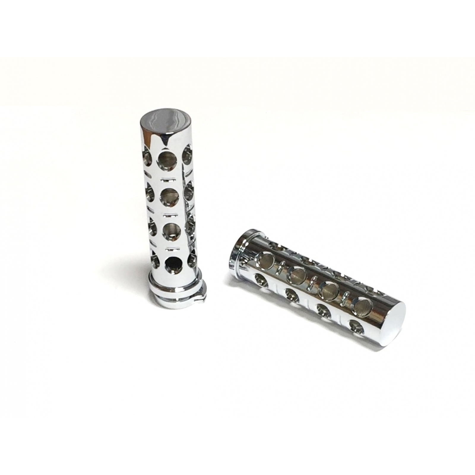 Grips Holeshot Style Chrome by Witchdoctors in Grips Victory Hammer